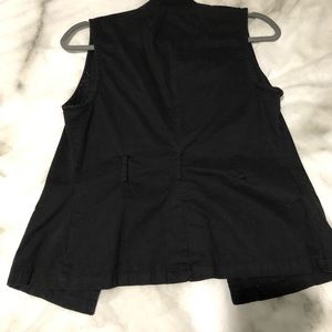Black guess vest